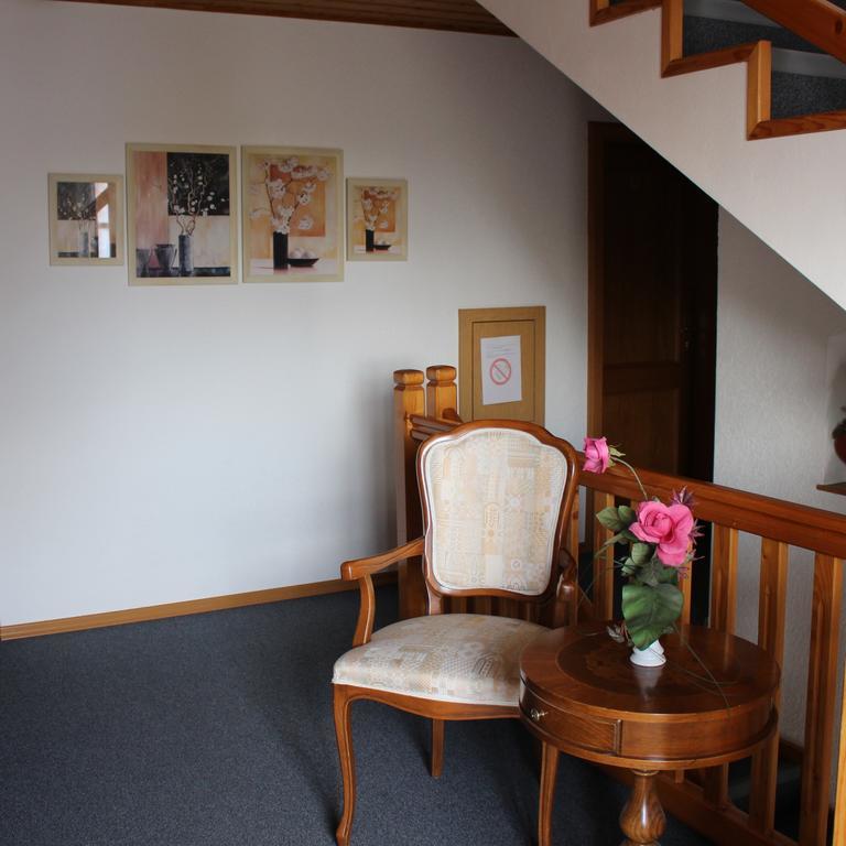 Wiesent Gaeste-Haus Roesch מראה חיצוני תמונה